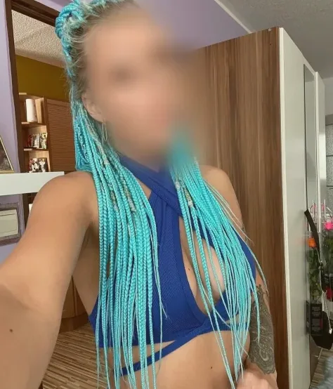 Agnes, 33