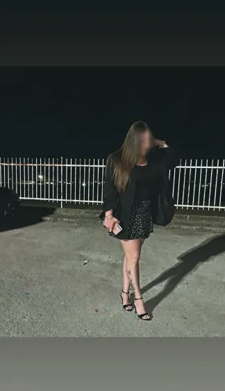 Alberte, 23