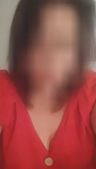 Anne, 37