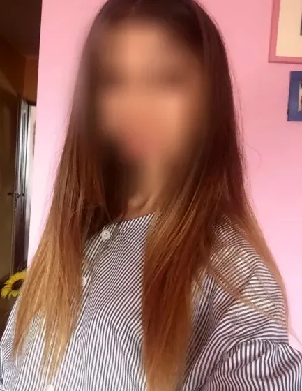 Anne, 28