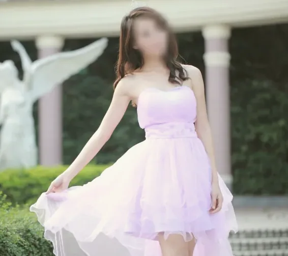 Karoline, 30