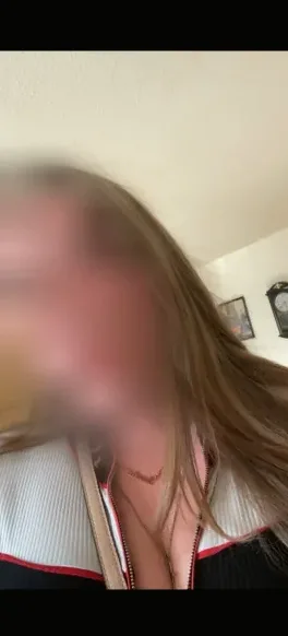 Louise, 25