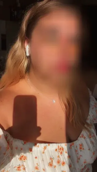 Merle, 27