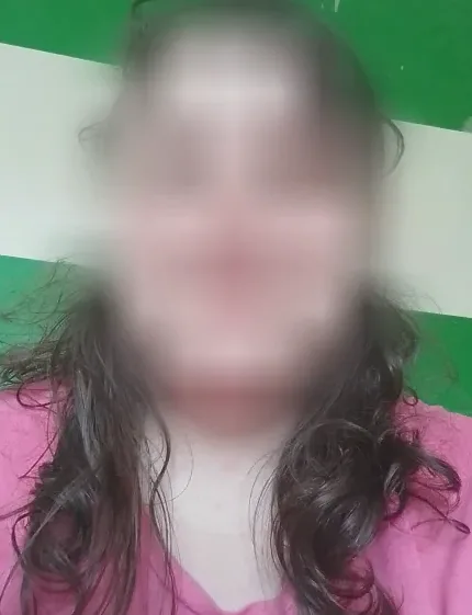 Rosa, 37